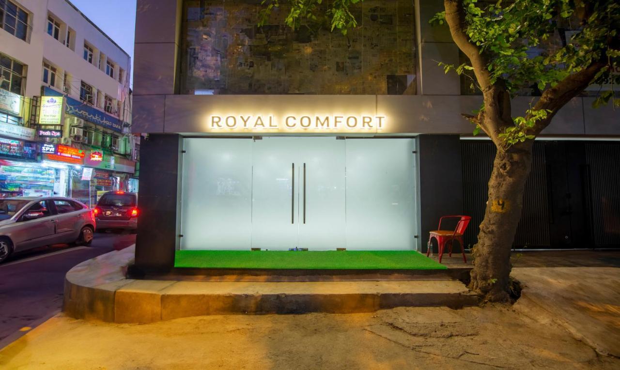 Treebo Royal Comfort New Delhi Luaran gambar
