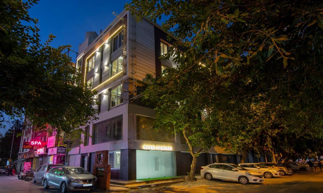 Treebo Royal Comfort New Delhi Luaran gambar