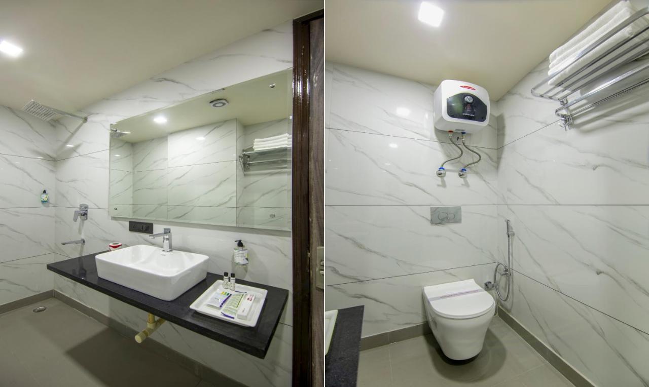 Treebo Royal Comfort New Delhi Luaran gambar